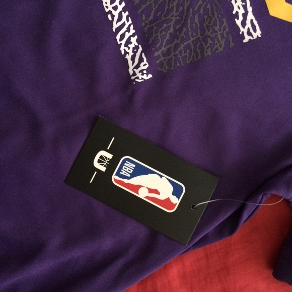 SOLD - NBA Los Angeles Lakers LeBron James 23 XL - Picture 2 of 8